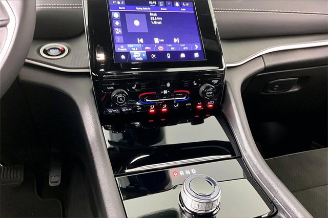 Used 2025 Jeep Grand Cherokee Altitude w/ Trailer Tow Package image 9