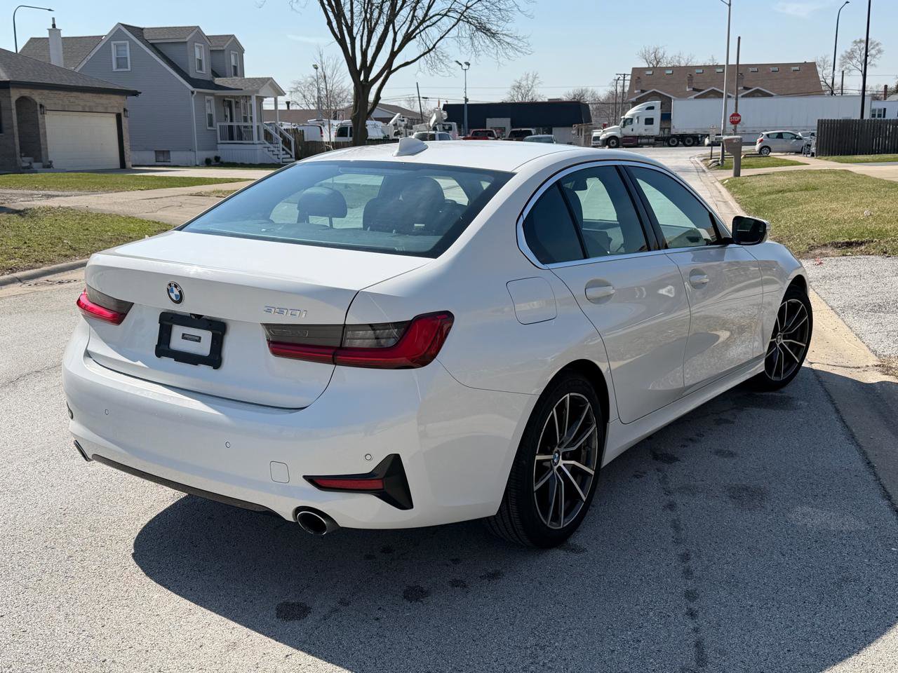 Used 2020 BMW 330i Sedan w/ Convenience Package RWD image 4