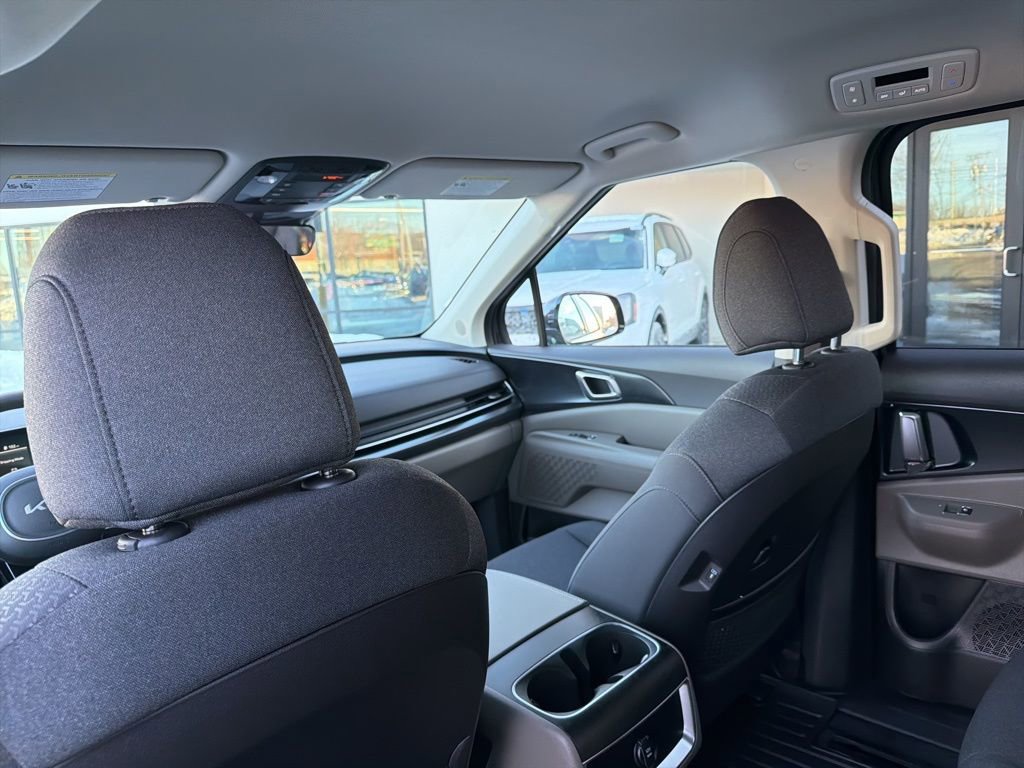 New 2026 Kia Carnival LX image 21