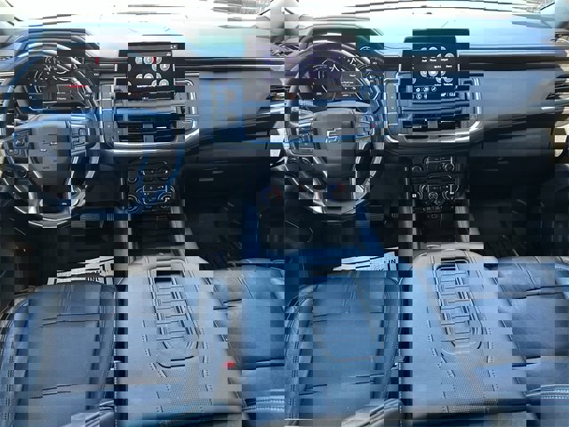 Used 2021 Chevrolet Suburban RST image 9