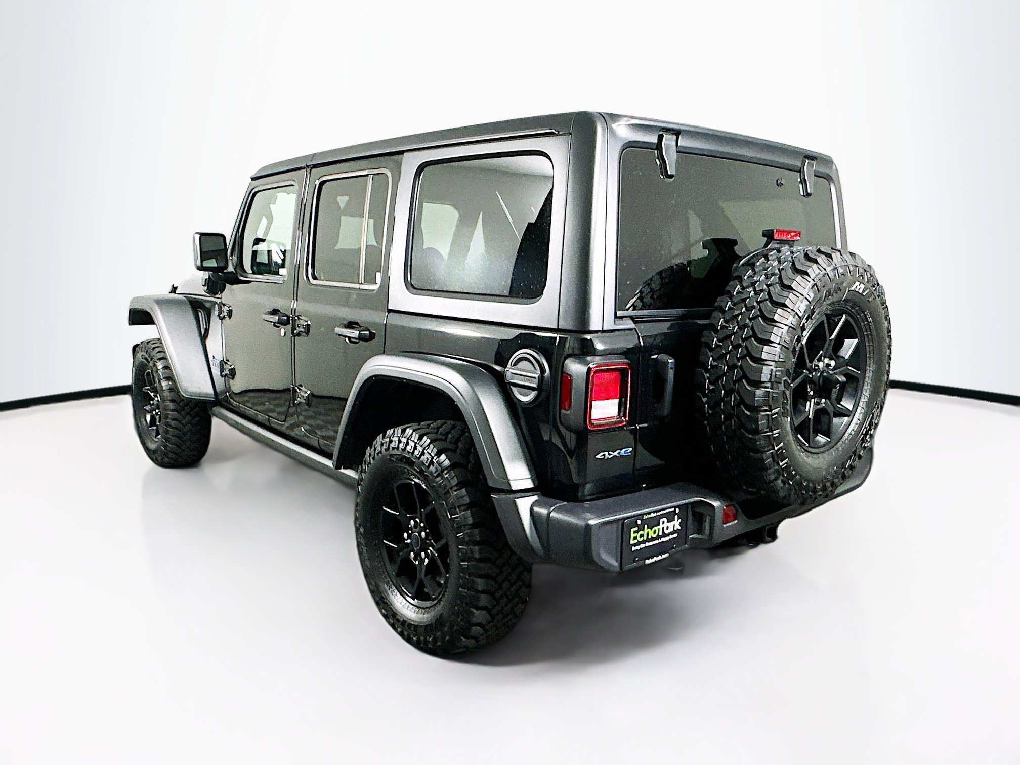 Used 2025 Jeep Wrangler Willys image 5