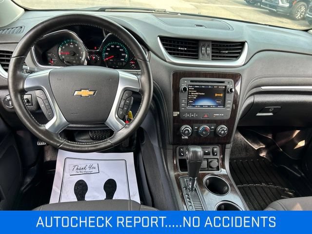 Used 2015 Chevrolet Traverse LT w/ Style and Technology Package FWD image 2