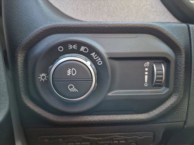 Used 2025 Jeep Gladiator Sport AWD/4WD image 15