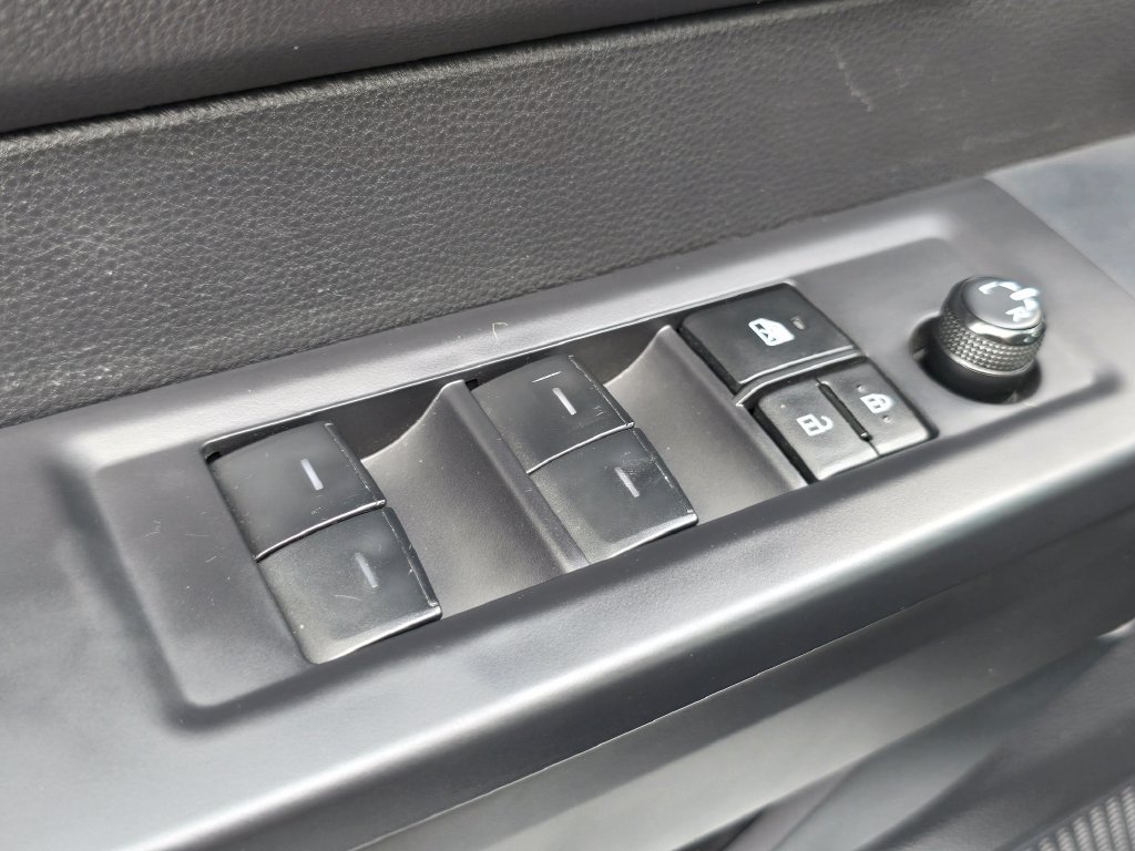 Used 2023 Toyota Tundra SR AWD/4WD image 17