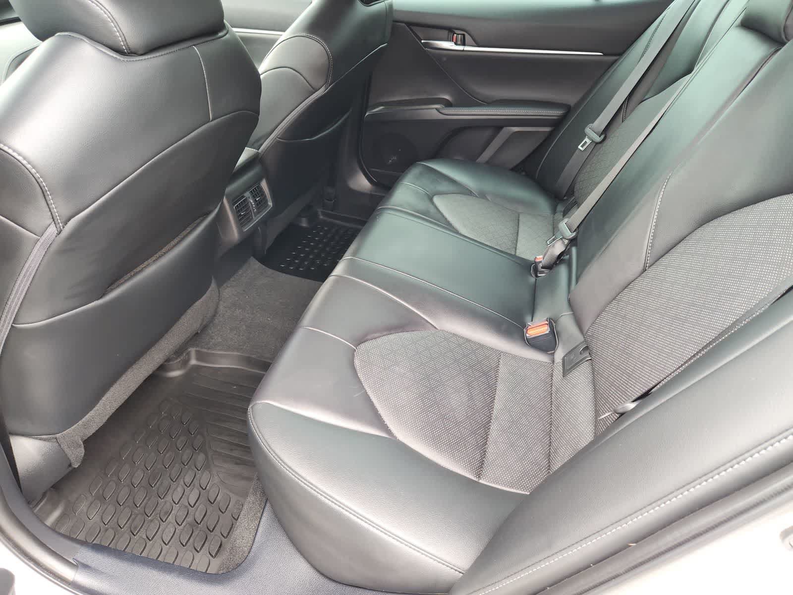 Used 2022 Toyota Camry XSE FWD image 27