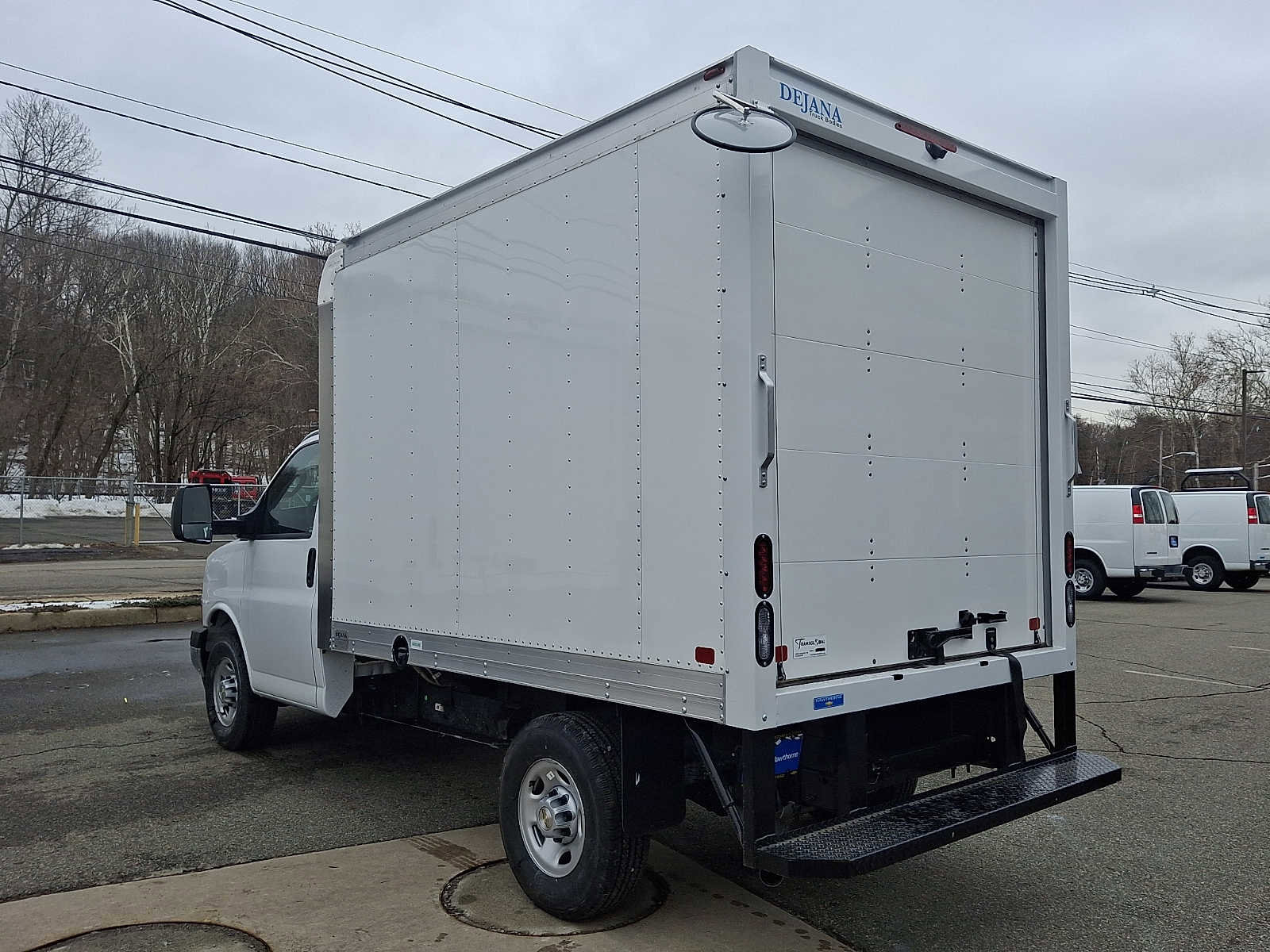 New 2026 Chevrolet Express 3500 w/ Power Convenience Package image 4