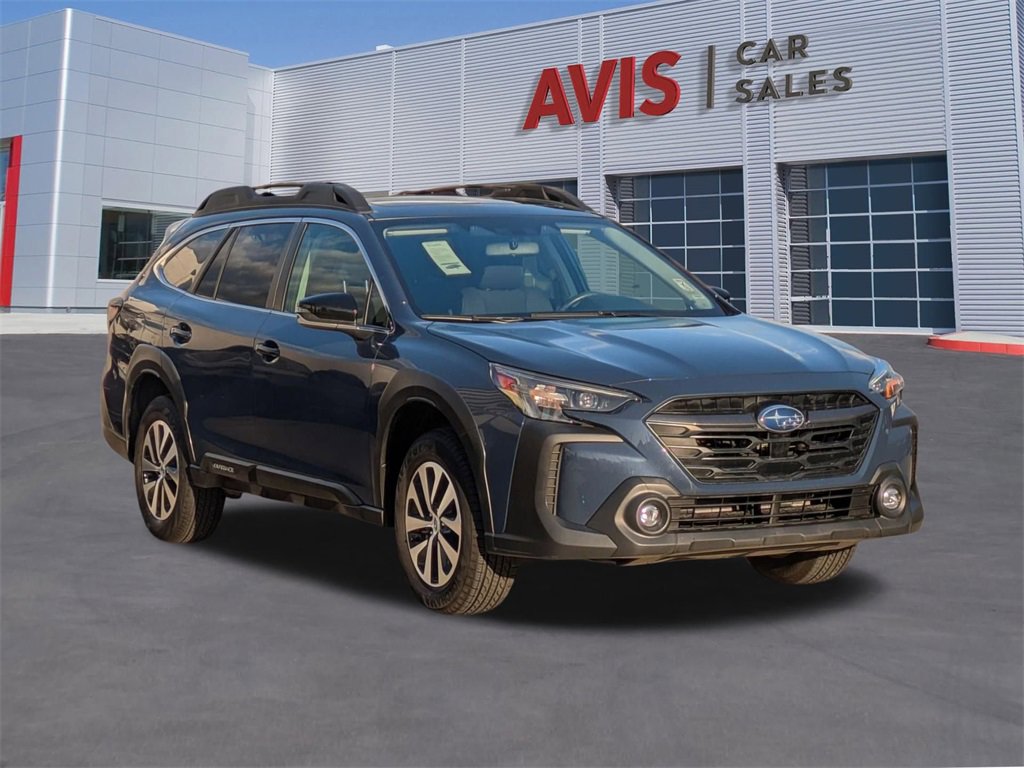 Used 2024 Subaru Outback Premium image 3