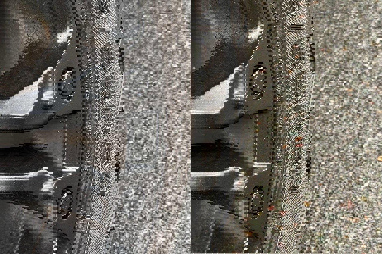 Used 2015 Jeep Wrangler Unlimited Sahara w/ Connectivity Group image 28