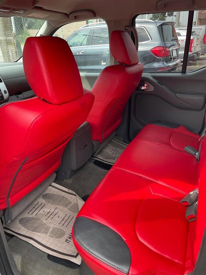 Used 2016 Nissan Frontier SV image 41