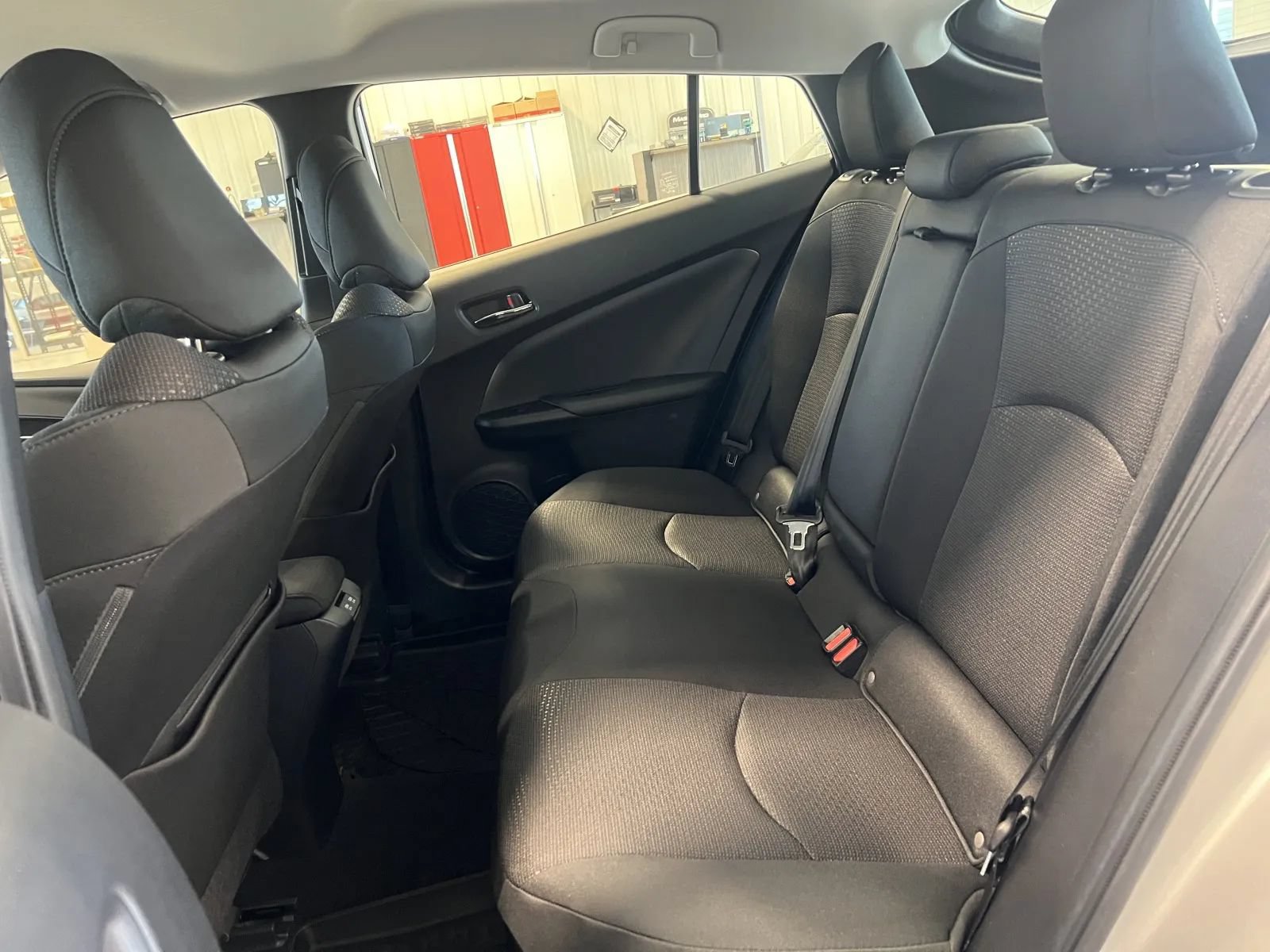 Used 2019 Toyota Prius LE FWD image 15