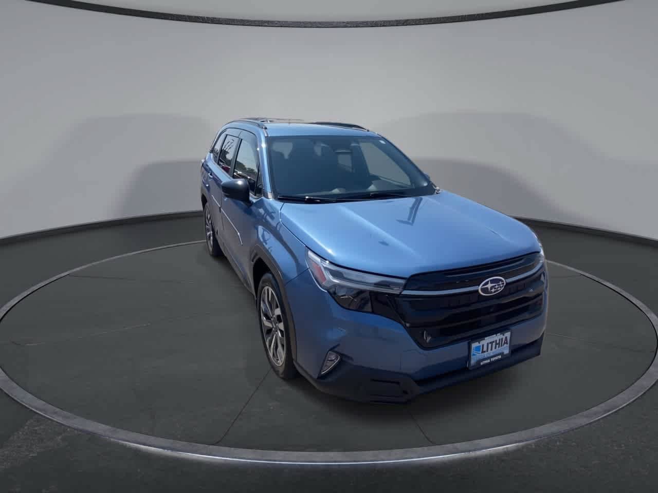 Used 2025 Subaru Forester Touring AWD/4WD image 2