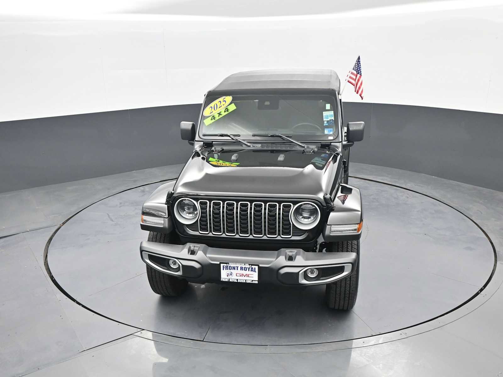 Used 2025 Jeep Wrangler Unlimited Sahara AWD/4WD image 25