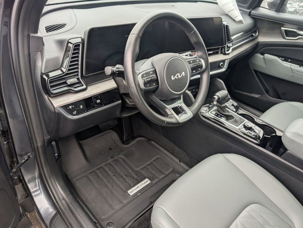 Used 2023 Kia Sportage X-Line w/ X-Line Premium Package image 21