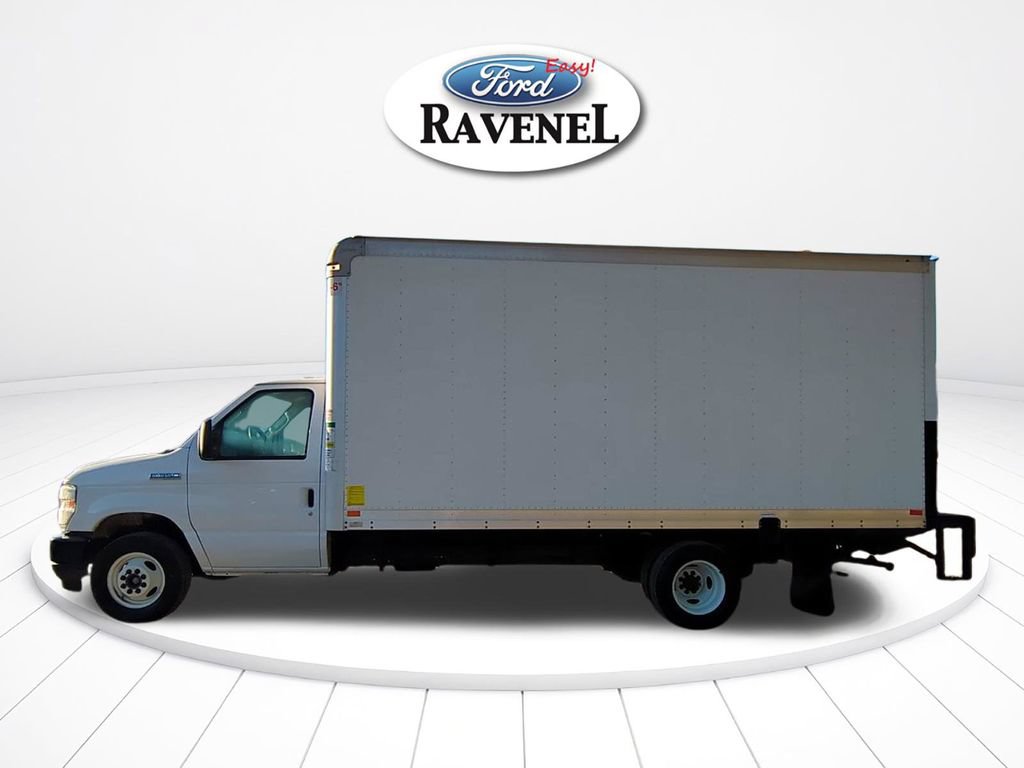 Used 2024 Ford E-350 and Econoline 350 Super Duty w/ Power Windows & Locks Group RWD image 7