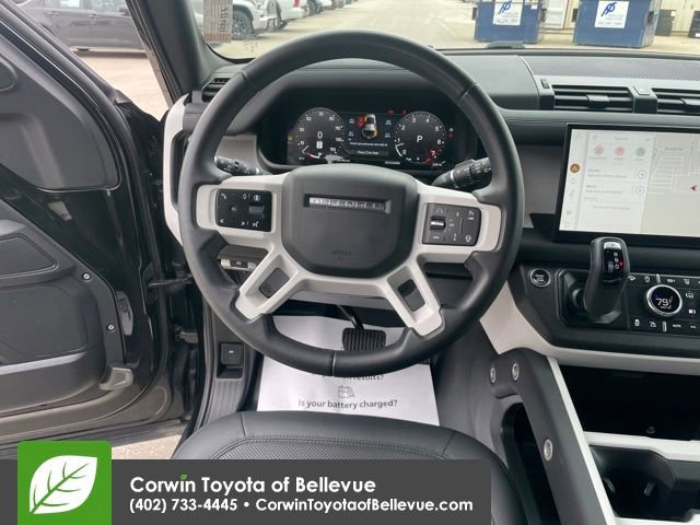 Used 2025 Land Rover Defender 110 S image 21