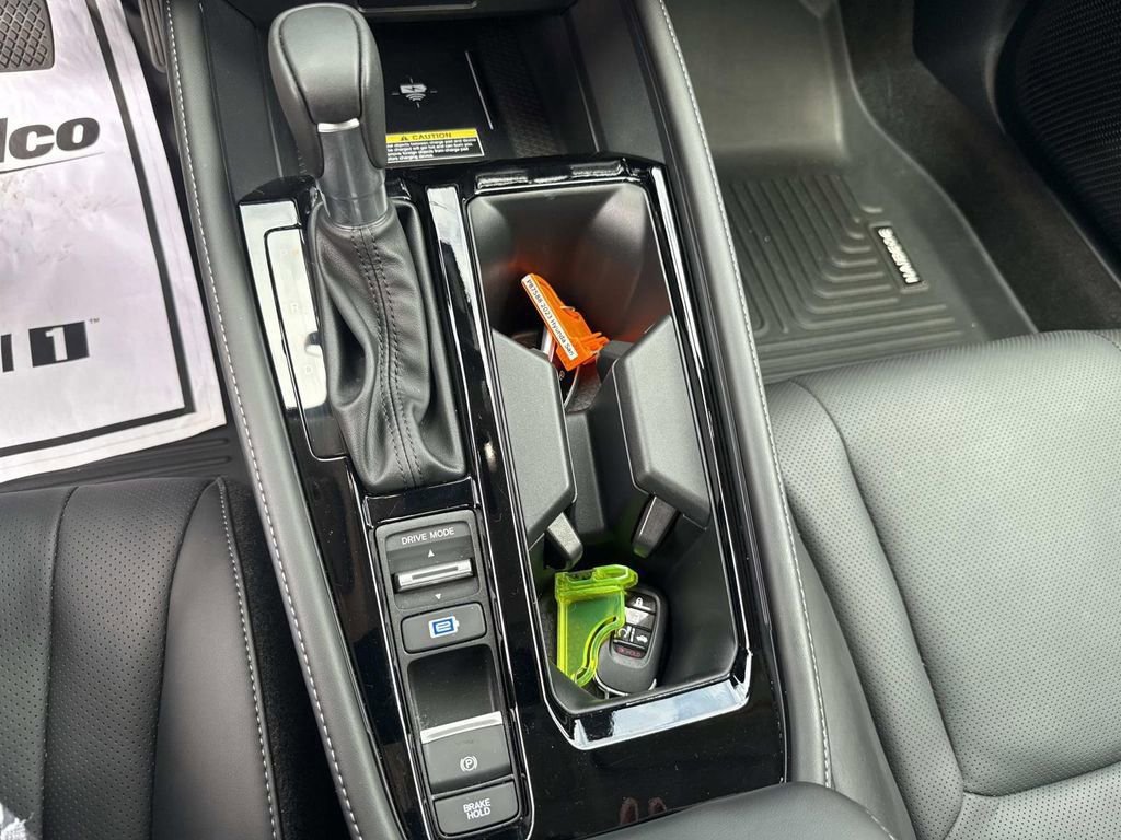 Used 2024 Honda Accord Touring image 17