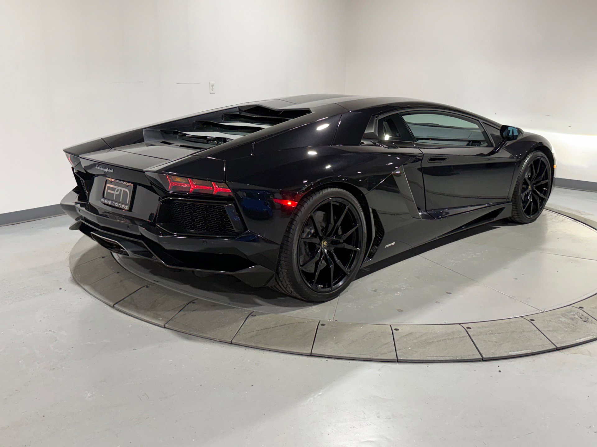 Used 2014 Lamborghini Aventador LP 700-4 image 29
