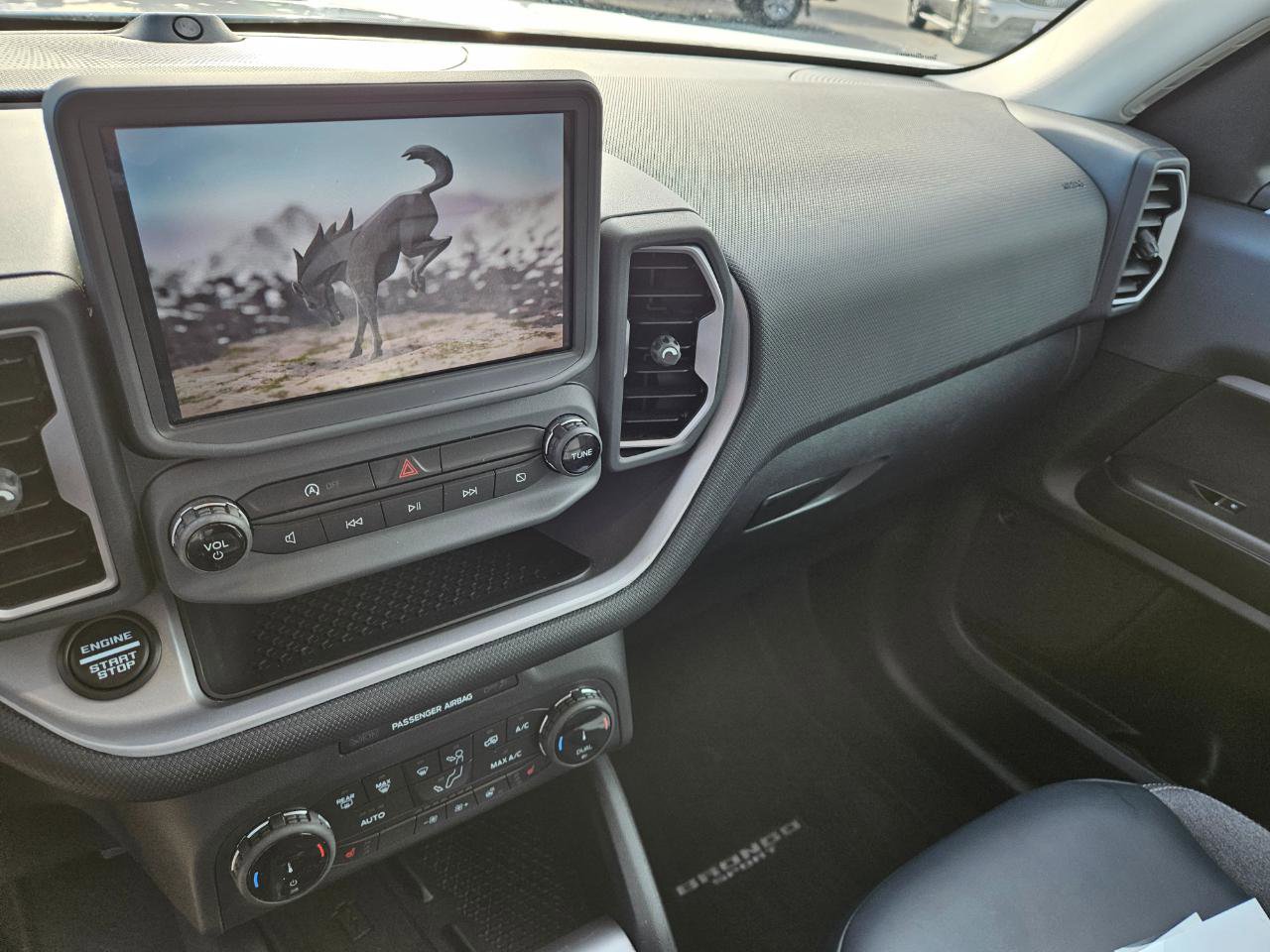 Used 2024 Ford Bronco Sport Outer Banks w/ Tech Package image 15