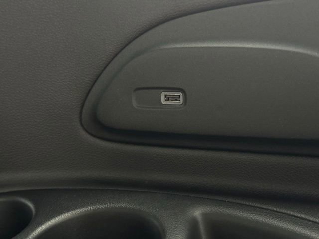 New 2026 Chrysler Pacifica Limited w/ Uconnect Theater Family Group image 21