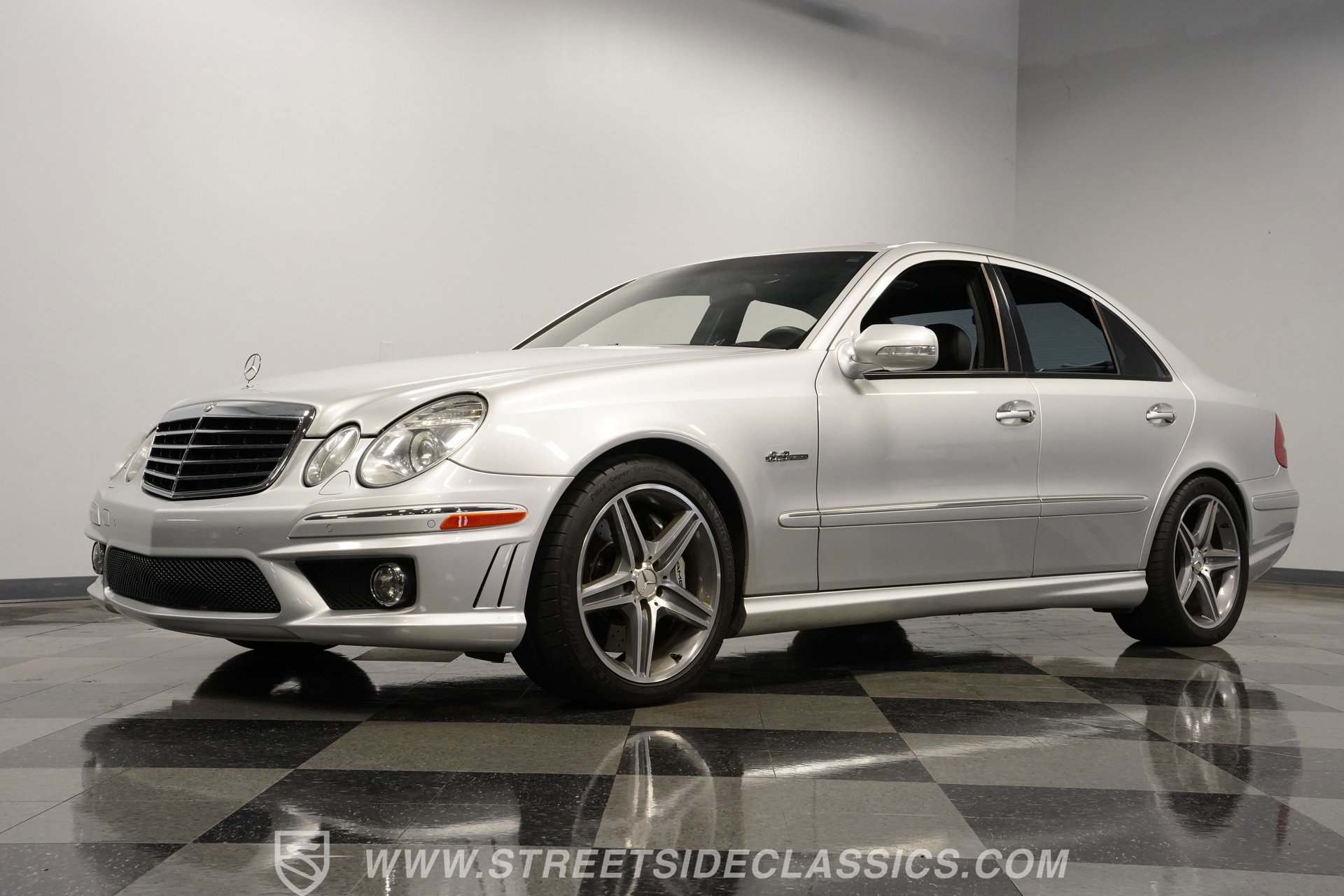 Used 2007 Mercedes-Benz E 63 AMG Sedan image 21