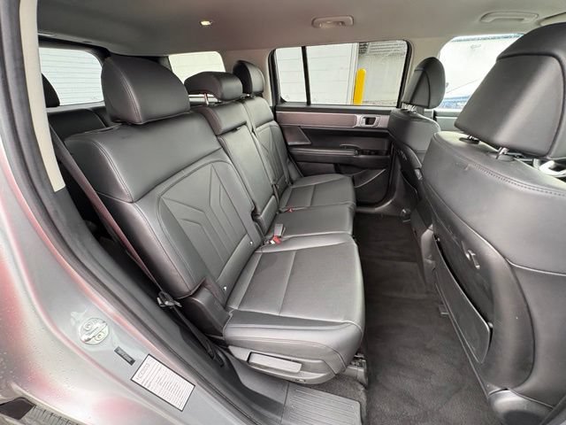 Used 2025 Hyundai Santa Fe SEL FWD image 26