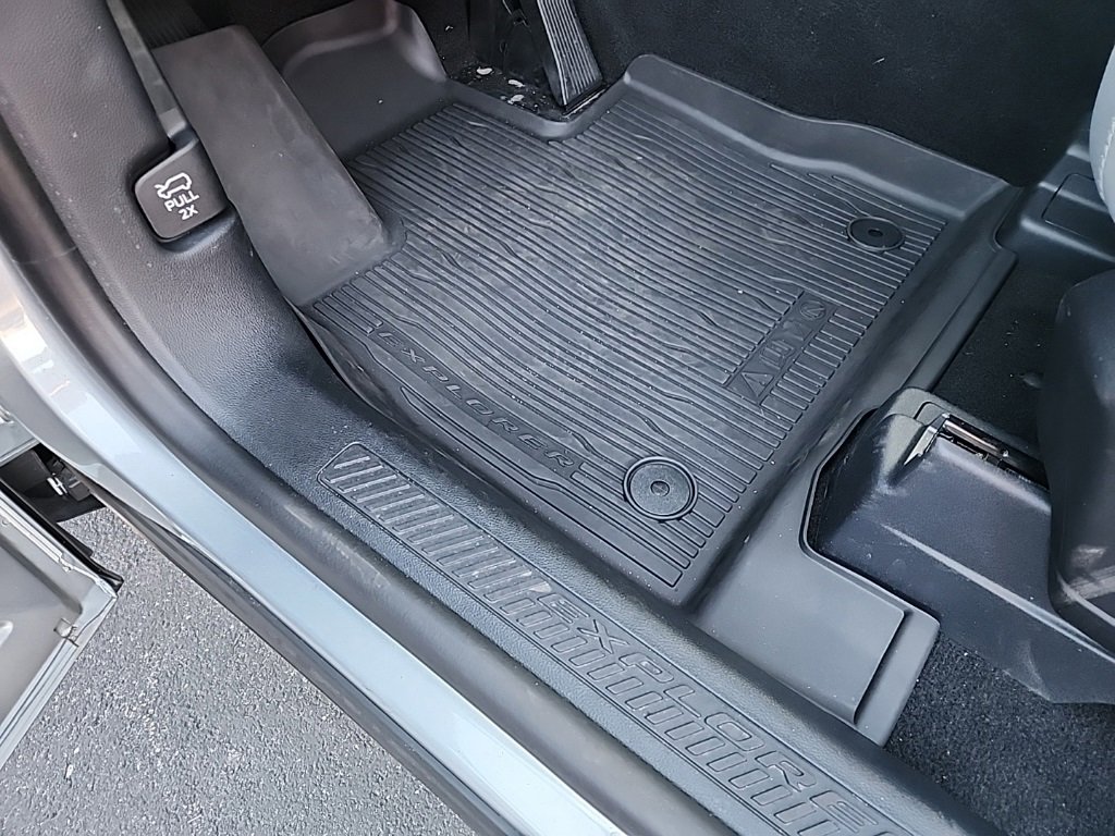 New 2025 Ford Explorer Active w/ Active Comfort Package image 39