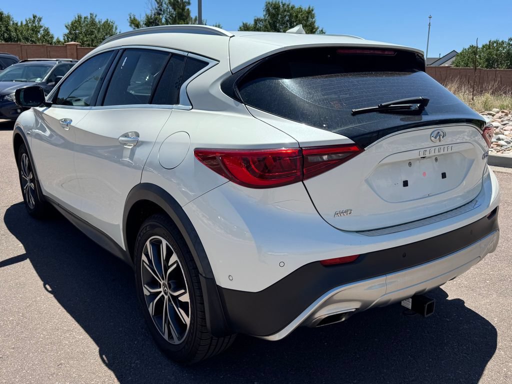 Used 2019 INFINITI QX30 AWD w/ Proassist Package image 4