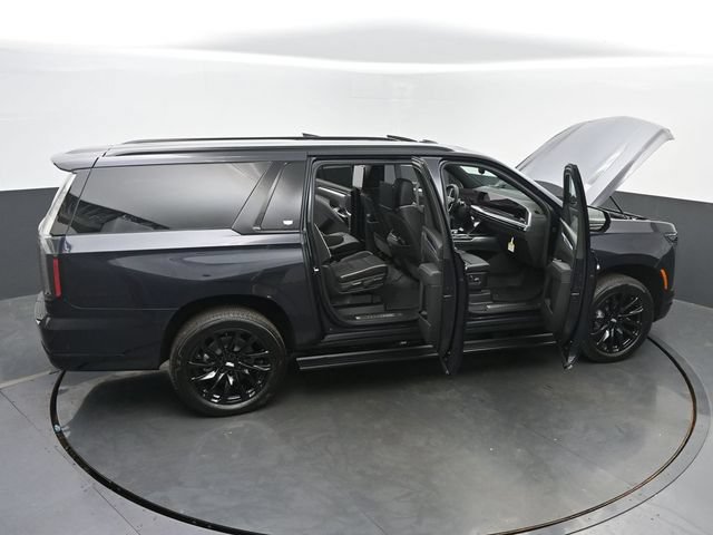 New 2026 Cadillac Escalade ESV Sport w/ LPO, ONYX Package AWD/4WD image 68