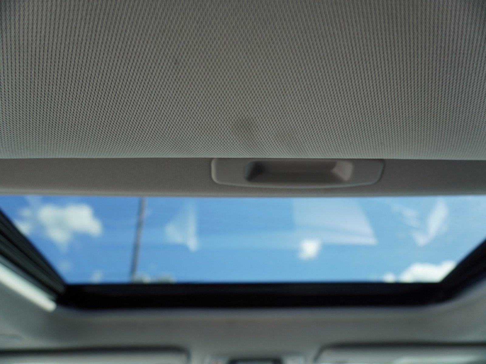 Used 2025 Toyota Sienna XLE image 14