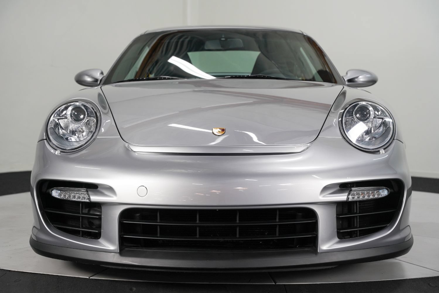 Used 2008 Porsche 911 GT2 RWD image 14