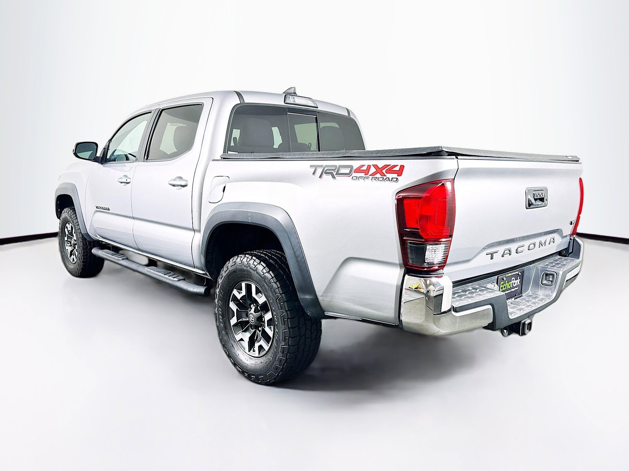Used 2019 Toyota Tacoma TRD Off-Road w/ Four Season Floor Mat Package image 5