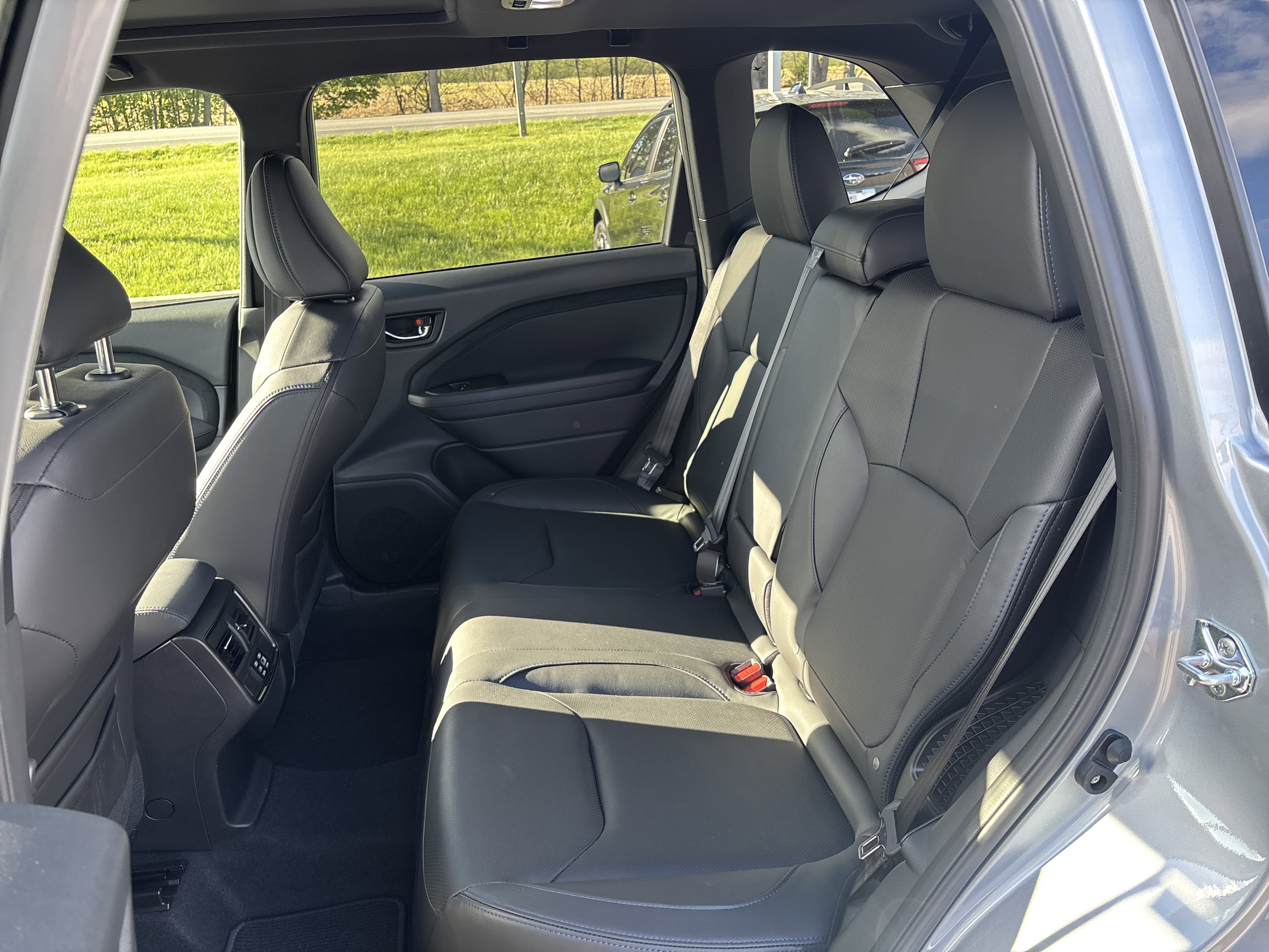 Certified 2025 Subaru Forester Limited AWD/4WD image 16