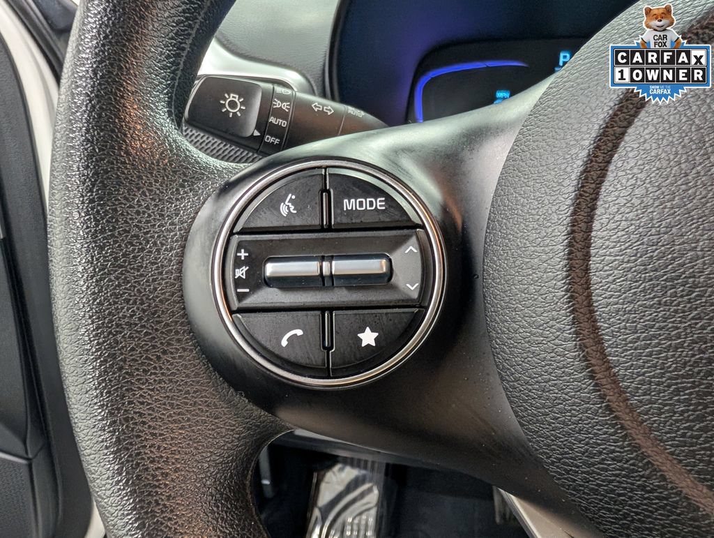 Certified 2025 Kia Soul LX FWD image 17