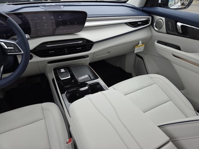 New 2026 Buick Enclave Avenir w/ Super Cruise Package AWD/4WD image 35