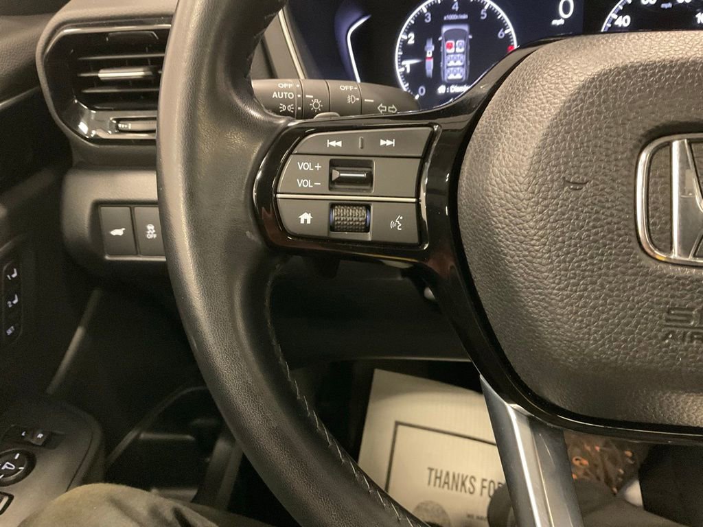 Used 2023 Honda Pilot Touring image 18