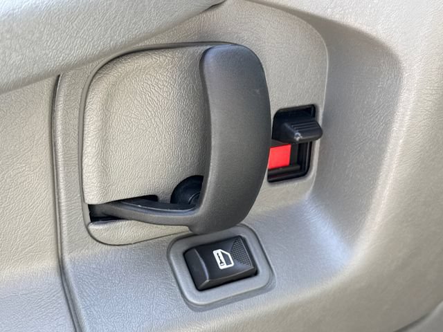 Used 2011 GMC Savana 1500 RWD image 14