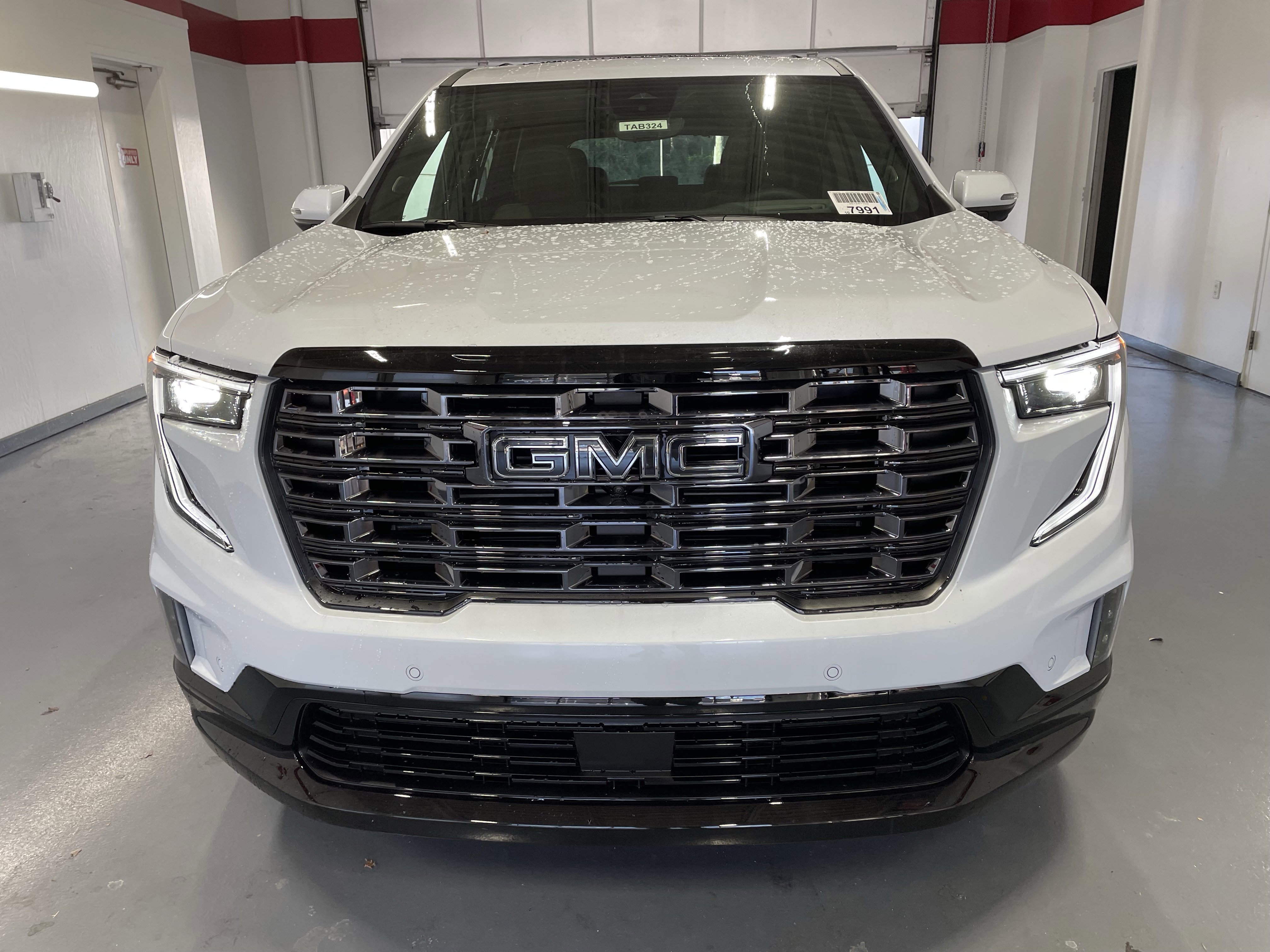 New 2026 GMC Acadia Denali Ultimate w/ LPO, Floor Liner Package image 2