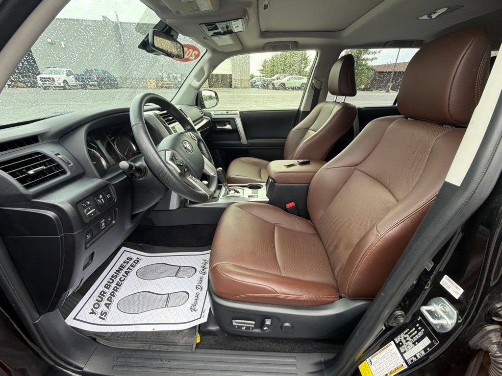 Used 2024 Toyota 4Runner Limited AWD/4WD image 19