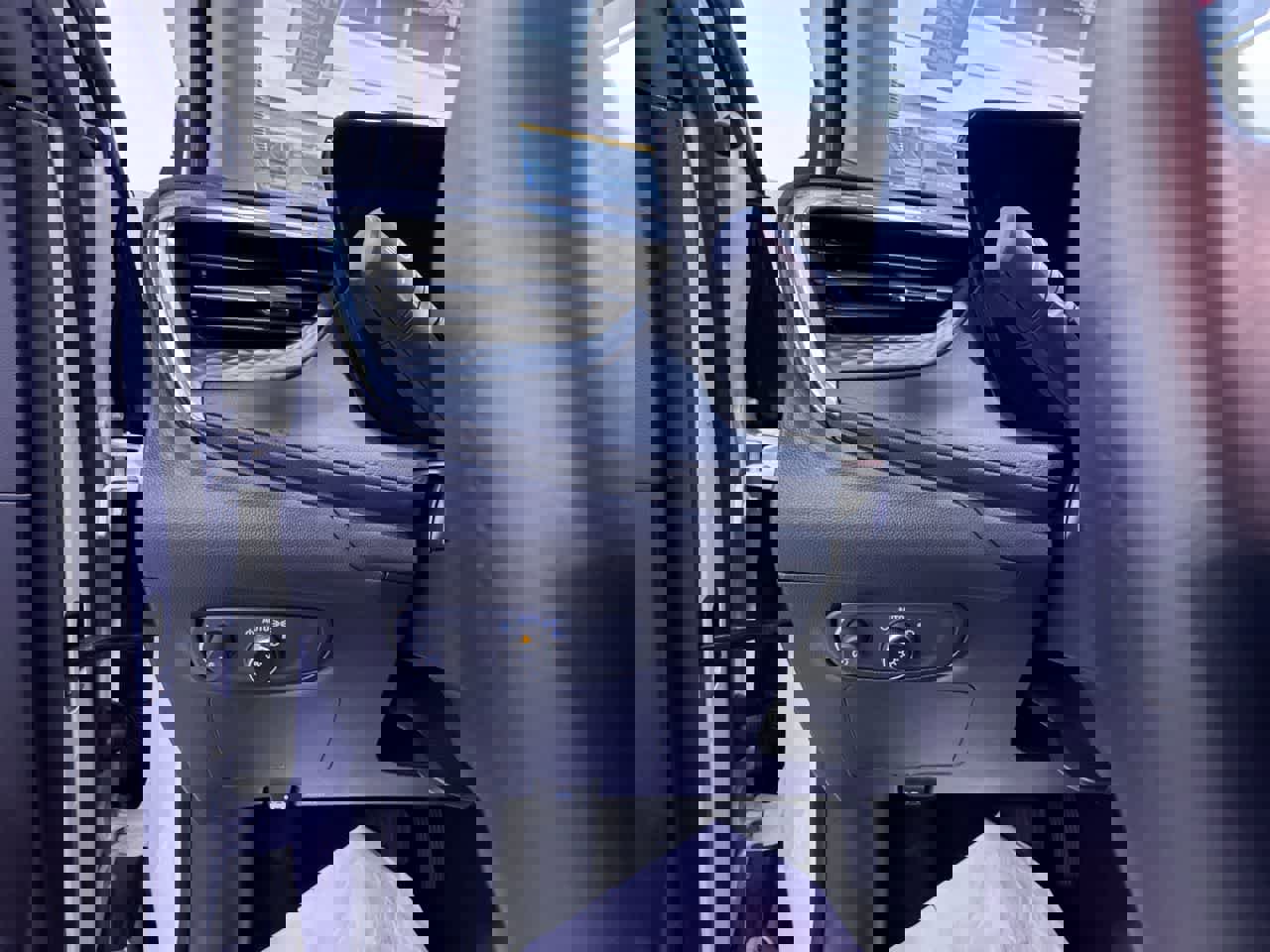 Used 2025 Buick Encore GX Preferred image 16