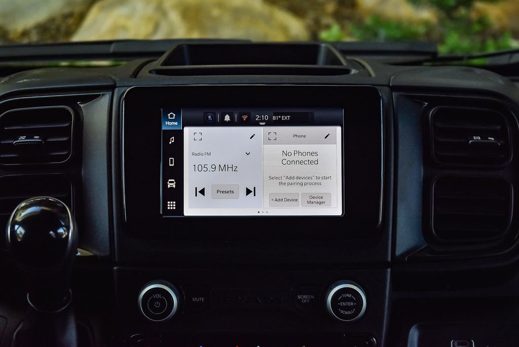 Used 2025 RAM ProMaster 2500 w/ Convenience Group image 13