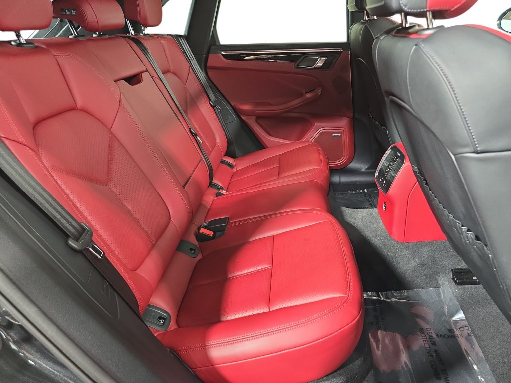 Certified 2026 Porsche Macan S AWD/4WD image 26