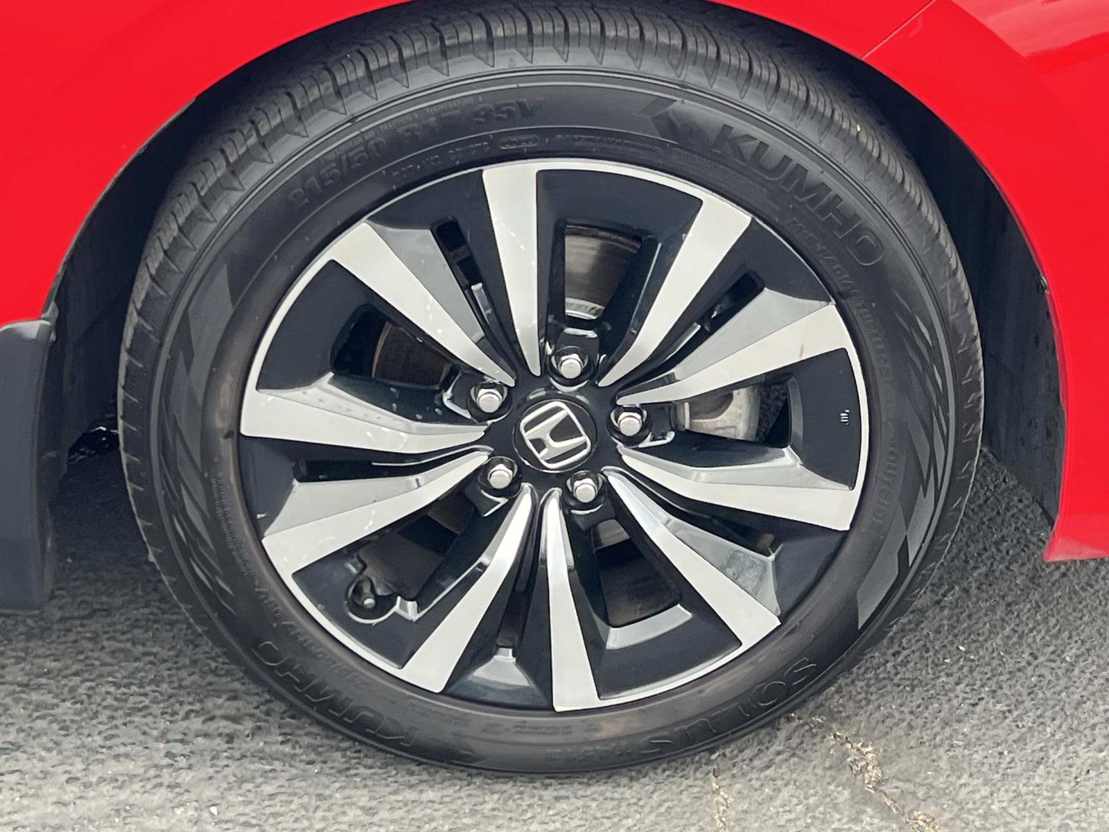 Certified 2022 Honda Civic EX image 27