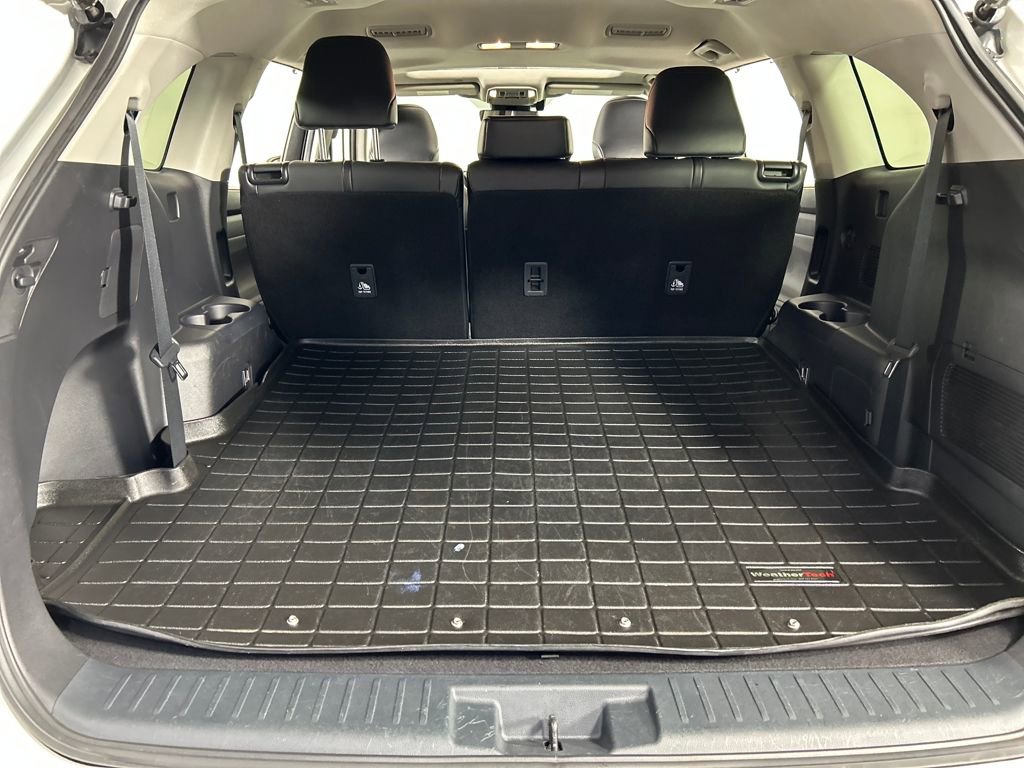 Used 2021 Toyota Highlander XLE image 21