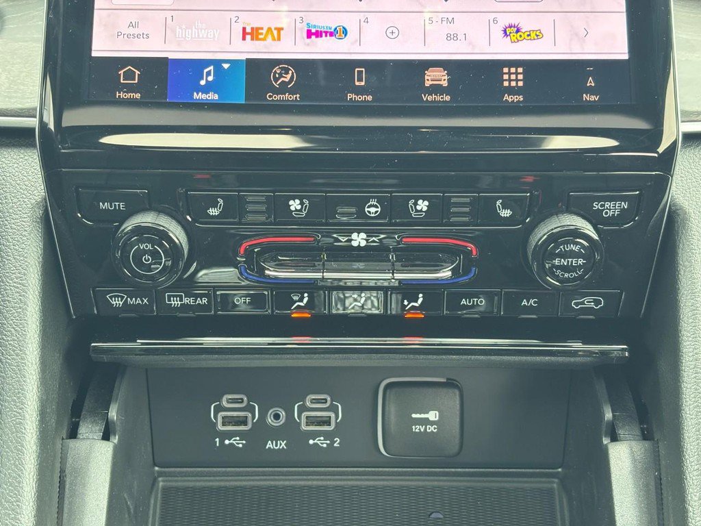 New 2025 Jeep Grand Cherokee L Limited w/ Luxury Tech Group II image 18