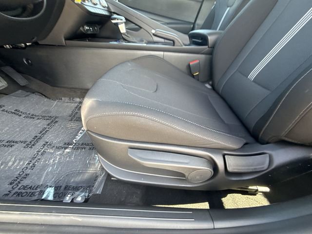 New 2026 Hyundai Elantra SE FWD image 12