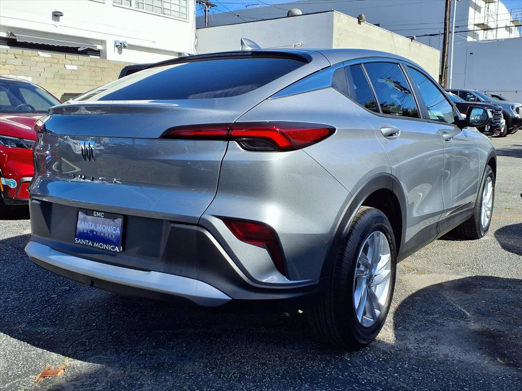 Used 2024 Buick Envista Preferred image 8