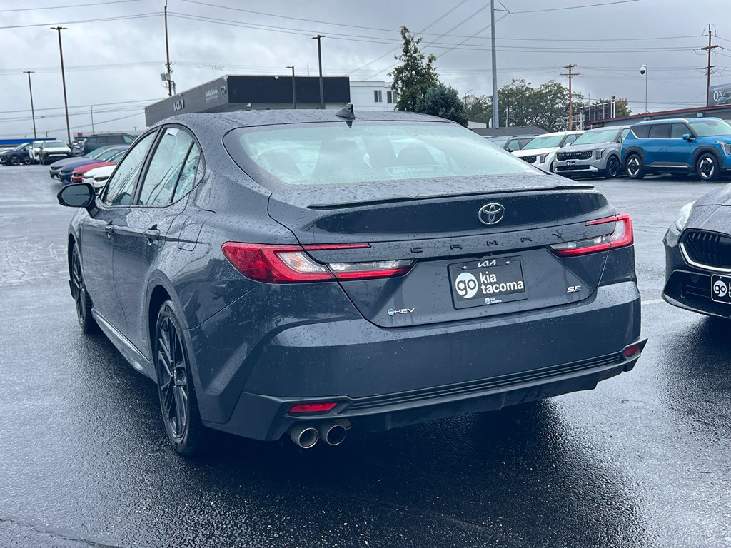 Used 2025 Toyota Camry SE FWD image 11