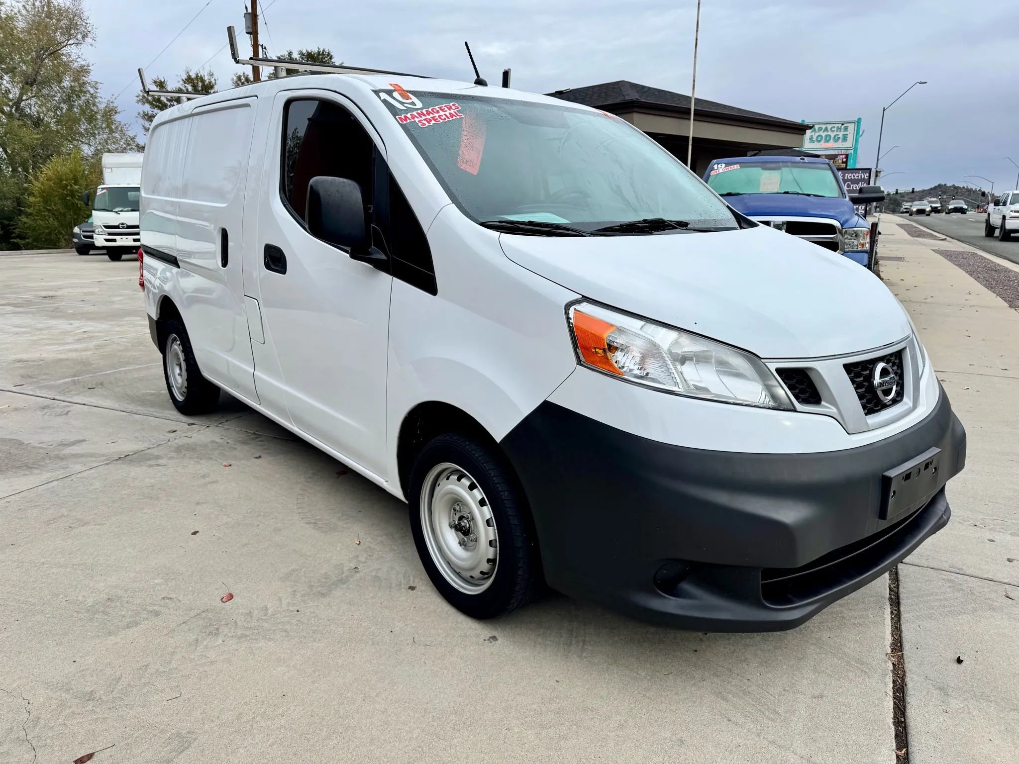 Used 2019 Nissan NV200 S FWD image 3