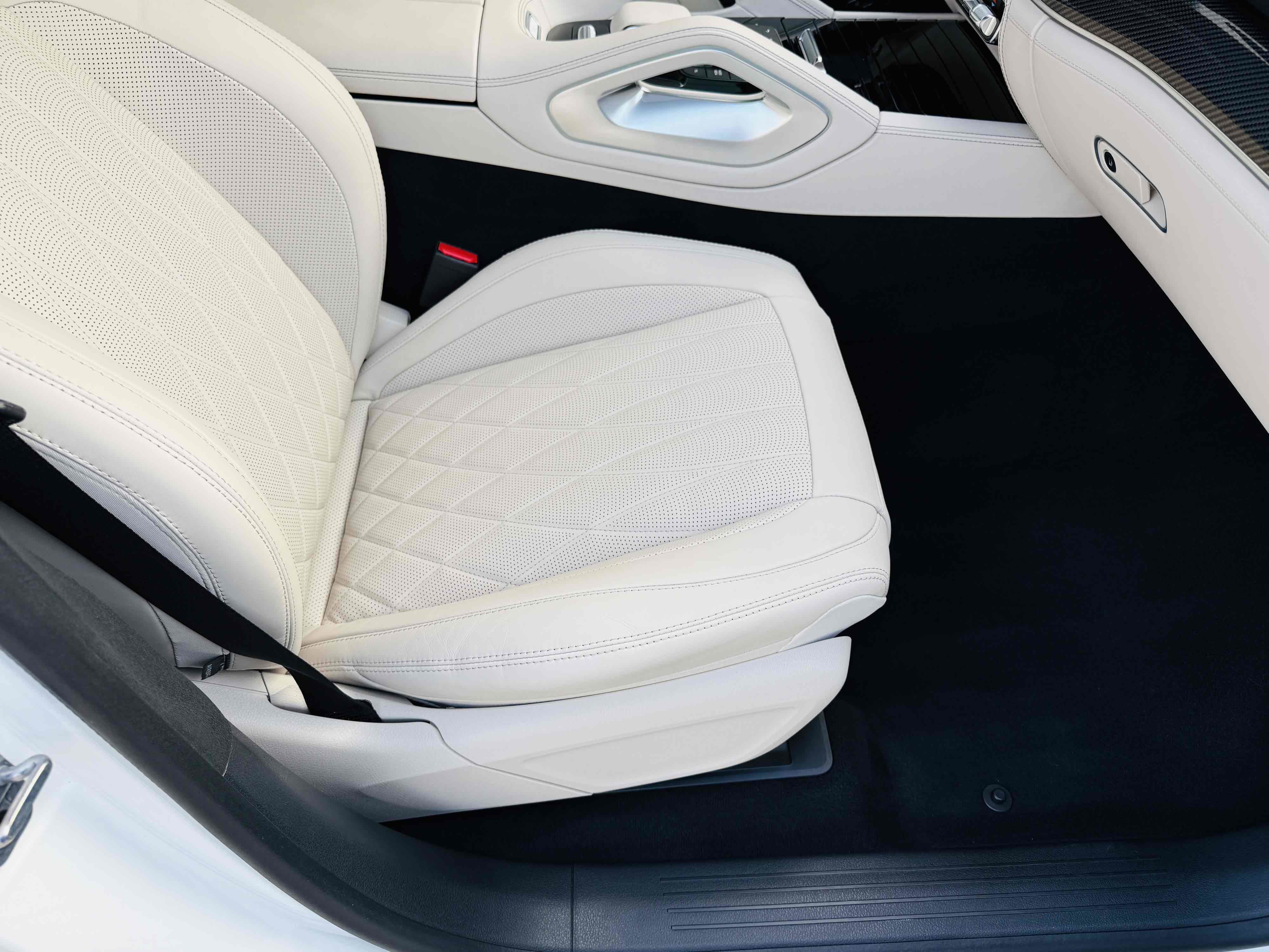 Used 2024 Mercedes-Benz GLS 63 AMG 4MATIC image 11