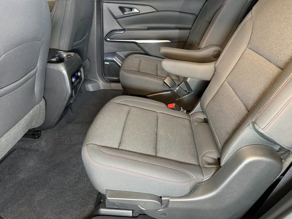 Used 2024 Chevrolet Traverse Z71 w/ Enhanced Driving Package image 20